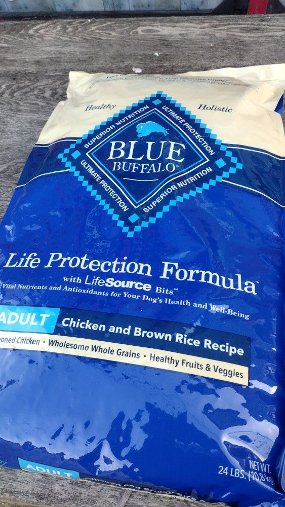 Blue Buffalo Dog Food Chicken And Brown Rice 24 Pounds $30
