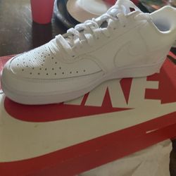 Nike Court Vision Lo 