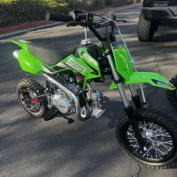 Brand New SSR Pit Bike Gas 110cc 4 up Manual 