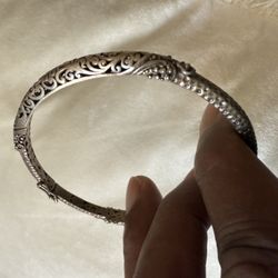 Bali Bracelet 925  Asking Price Is $75.00 Pick up in Powder Springs Ga 30127  If it’s still up. Then its available  So no need to ask if it’s availabl
