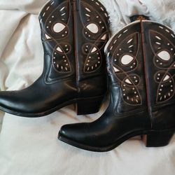 Goding 1940s Vintage Black Woman Boot W/ Butterfly Cut Out