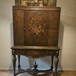 Louis XVI Antique Cabinet - Place Offer