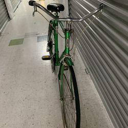 Vintage Green Schwinn bike