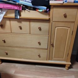Baby Dresser & Changing Table FREE
