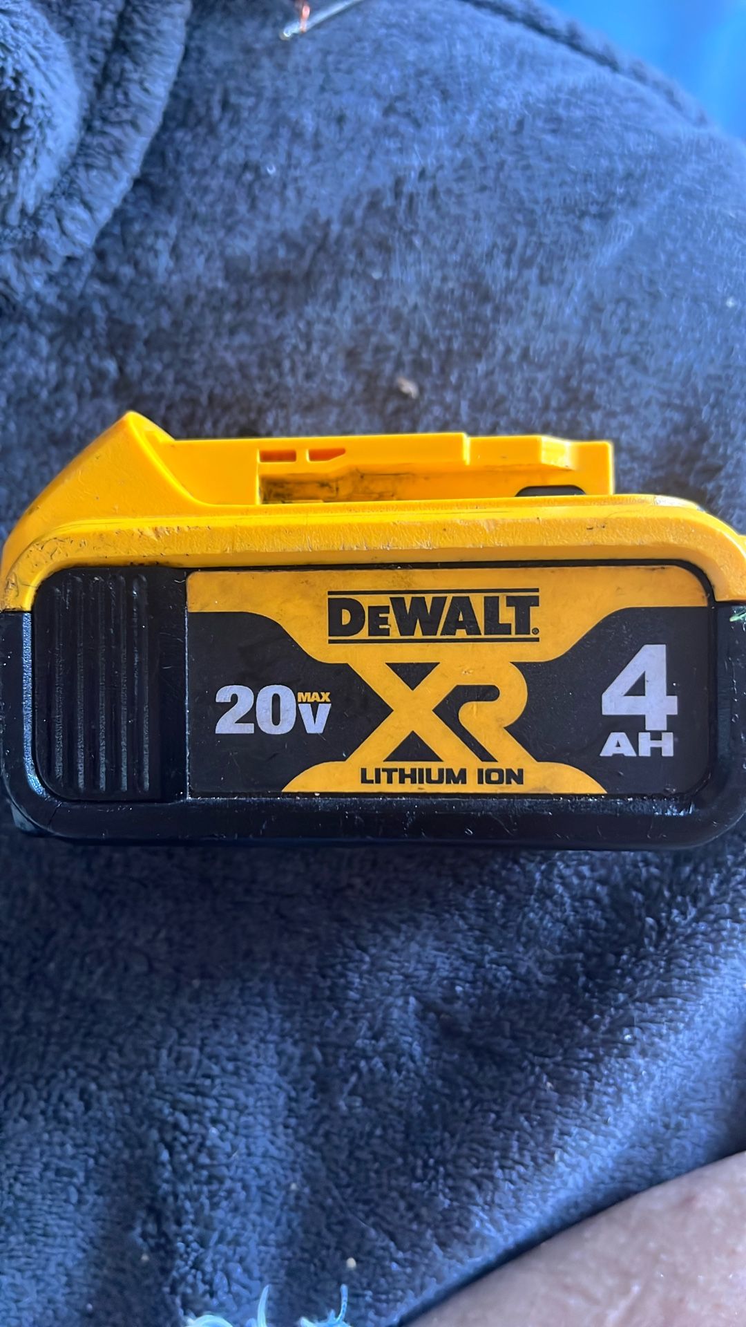 DeWalt 20V MAX XR 4.0Ah Lithium-Ion Battery