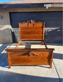 vintage wooden bedroom set