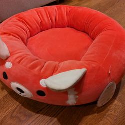 Squishmallow Red Squirrel Small Pet Bed