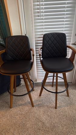 Set of 2 Bar Stools with Wood Frame