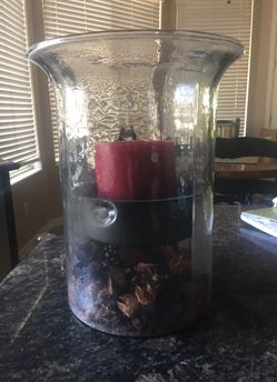 Glass pillar candle holder