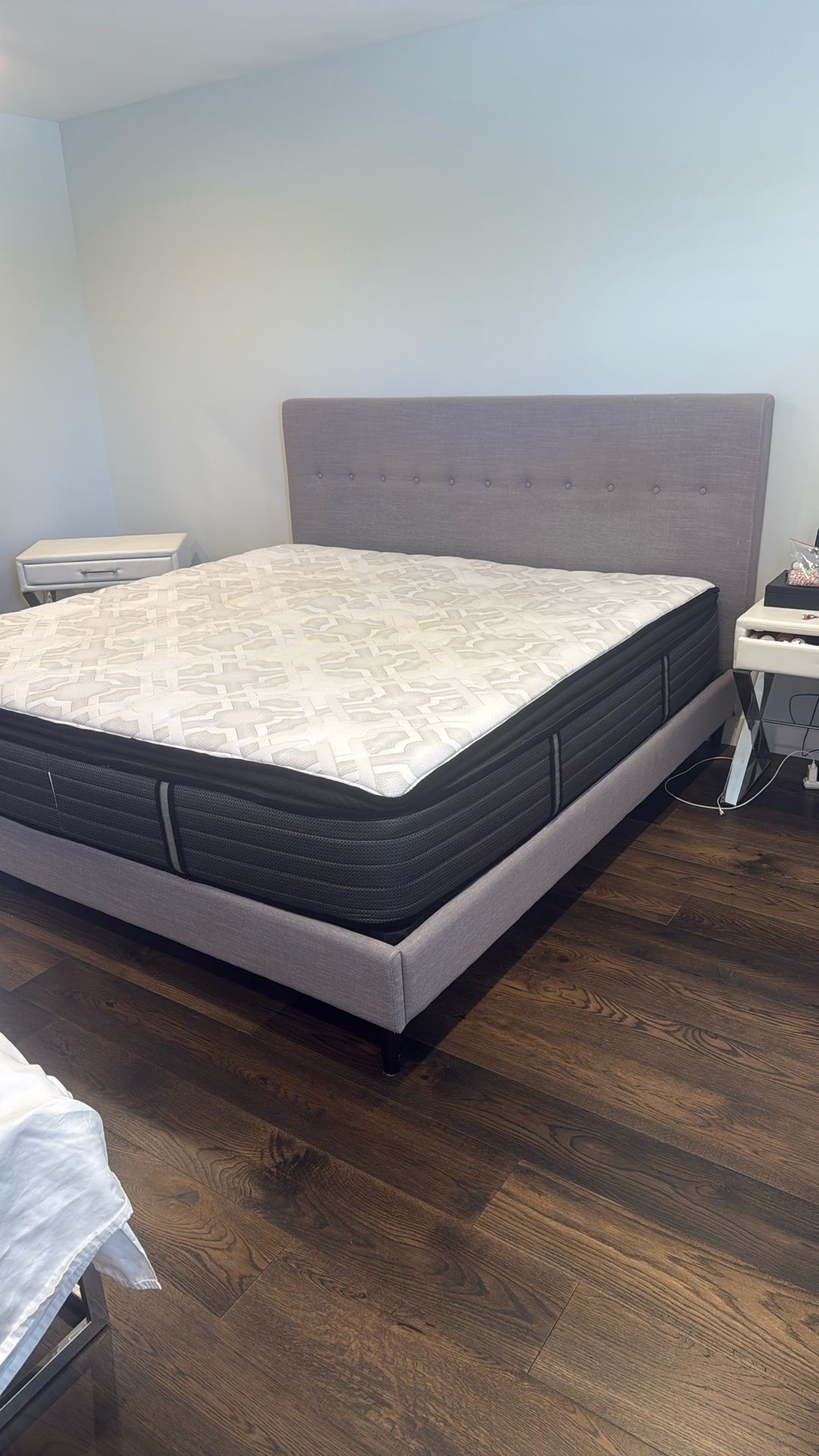 California King Bed With Head And Bed Frame