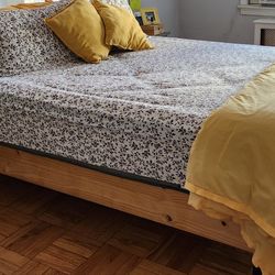 Wayfair Queen Xtra Lrg Mattress, Wood IKEA Boxspring Set