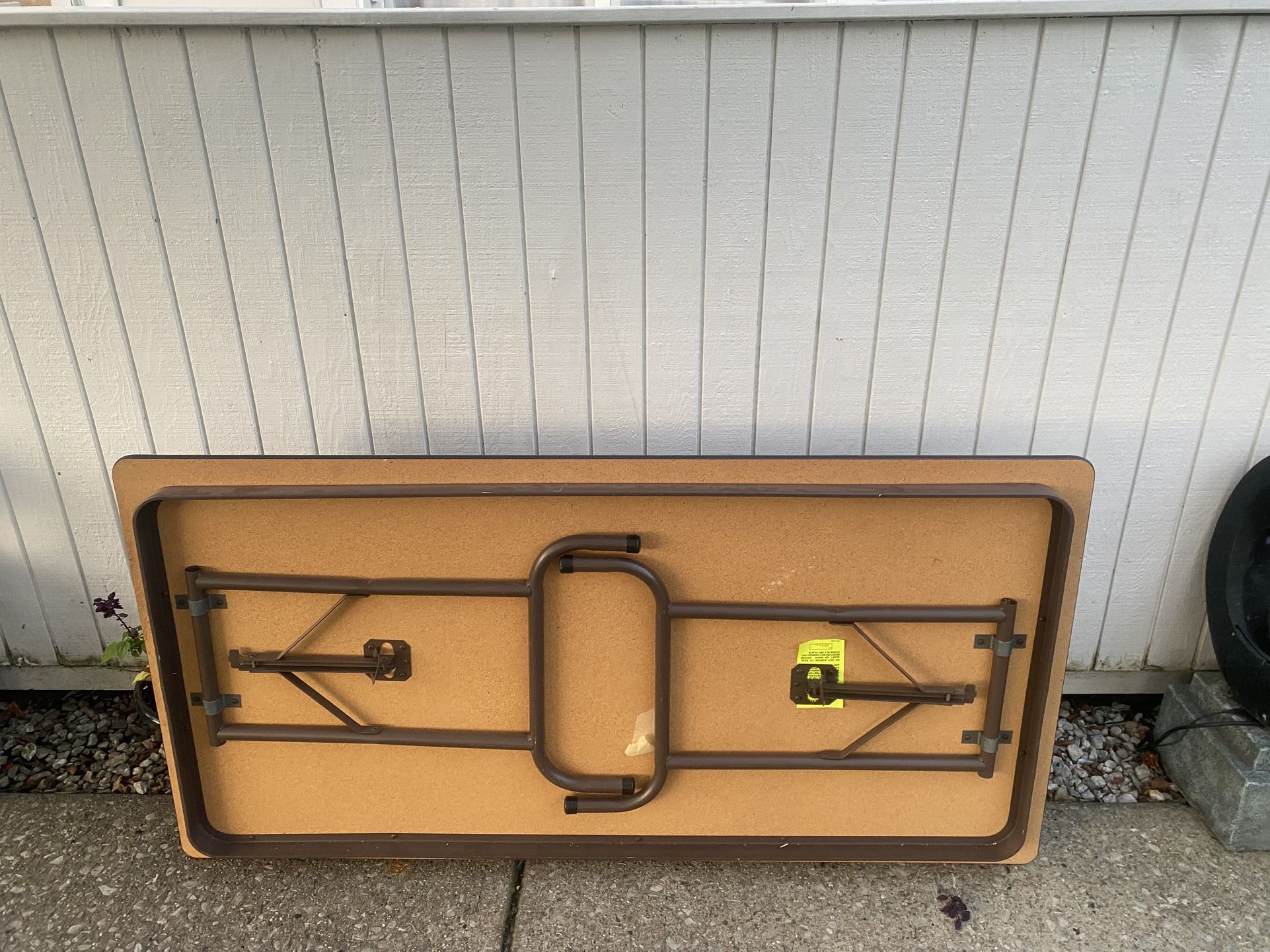 Extendable large table with a chair -20$