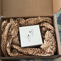 Apple Airpods 4 With Active Noice Cancelation