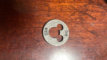 Disney World Pocket Token Coin - Piece Of Magic - Live Well  vintage