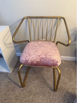 Incredibly Chic Side chair, guest chair