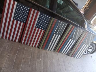 Wooden American flags