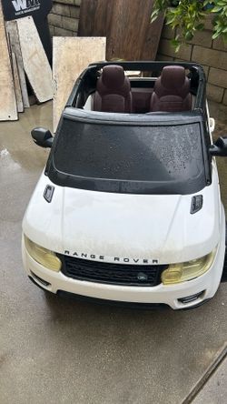 Range rover battery operated 2 seater for 3 yrs old and above