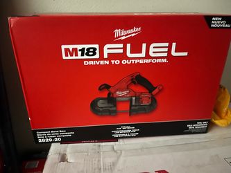 Milwaukee M18 FUEL Compact Band Saw 2829-20