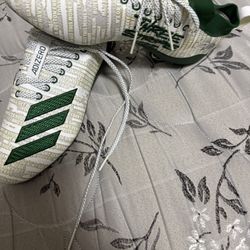 Football Shoes Size 10 Men’s 