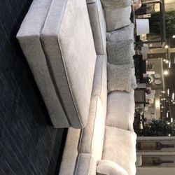 Rawcliffe Parchment Modular Sectional /couch /Living room set