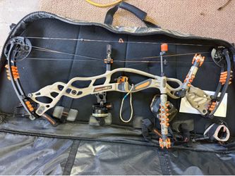 Hoyt Carbon Defiant $1200 OBO