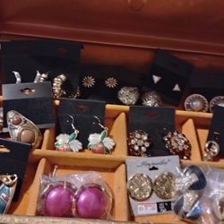 Vintage Jewelry 