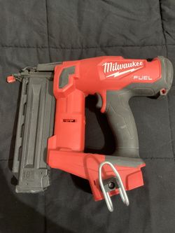 Milwaukee M18 FUEL 18-Volt Lithium-Ion Brushless Cordless Gen II 18-Gauge Brad Nailer (Tool-Only)