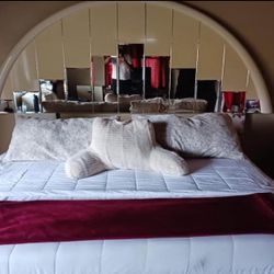 King size bedroom furniture, mirror head board, with matching side drawers