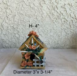 Birdhouse Serenade Hummingbird and floral Decorative Figurine.