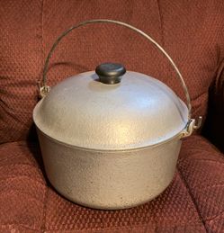 Deep Club Dutch oven