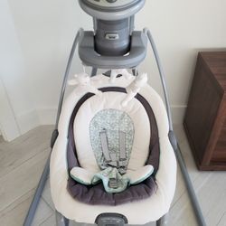 Like NEW Graco Swing And Rocker - Top Model