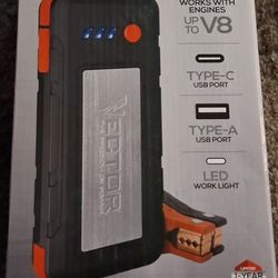 Vector 1600a Lithium Jump Starter
