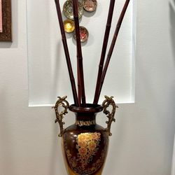 Large Decorative Floor Vase with Mambo Sticks – Elegant Statement Piece