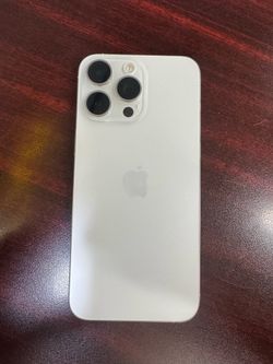iPhone 15 Pro Max 512gb’s White Titanium Flawless condition