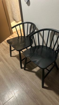 Black Wood Windsor Dining Chairs – Set of 2