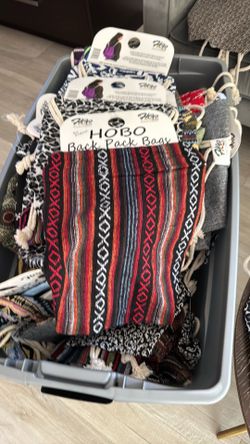 Drawstring hobo backpacks (100)