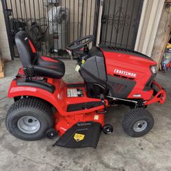 CRAFTSMAN T2400K Turn Tight 46-in 22 - HP V-twin Gas Lawn tractor 