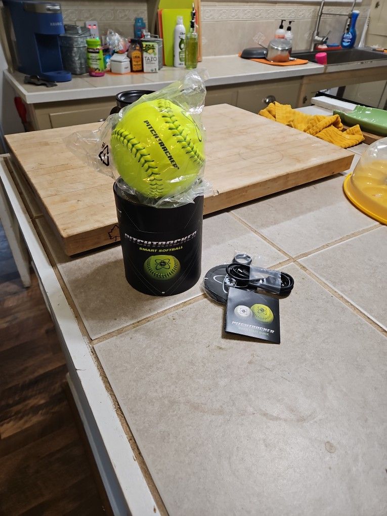 Pitchtracker Smart Softball