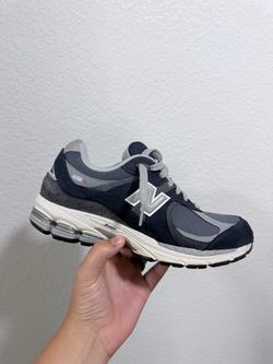 New balance 2002r navy