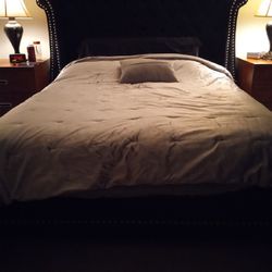 Queen Bed
