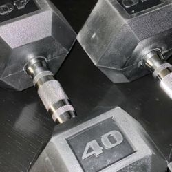 40 pound set of two dumbbells