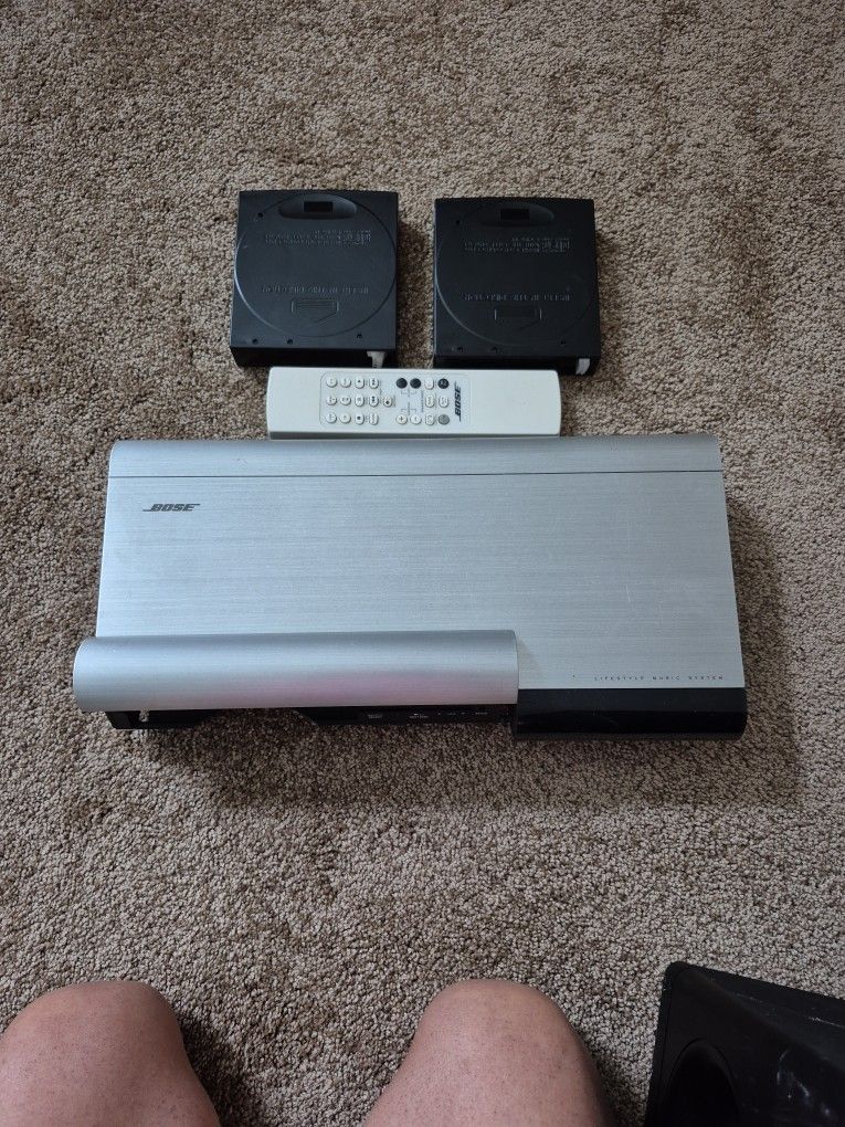 BOSE 6-disk Player.