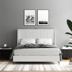 Bed Frame with USB, Queen, Light Gray Linen