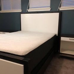 Helix Plus Queen Size Mattress Bed - Perfect Condition 