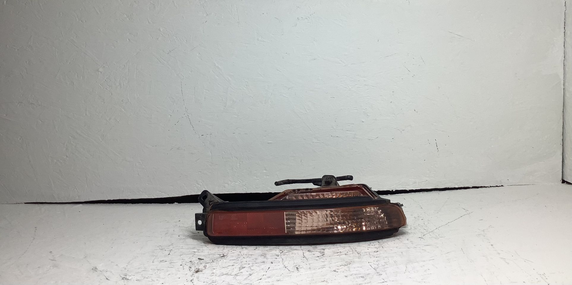 2008 2012 Infiniti EX35 left rear bumper reflector (1B)