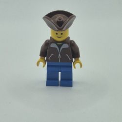 Lego Figurine Pirate Hat/Yellow Head/Torso Bomber with White Pockets/Blue Pants