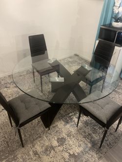 Round Dining Table