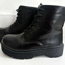 Forever 21 Women Boots