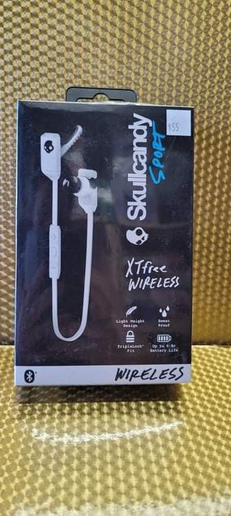 Skullcandy Bluetooth wireless headset earphones earbuds headphones listen to music and answer calls use with any phone or device