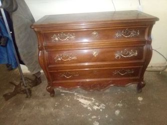 mid century dresser MOUNT AREY furniture co
